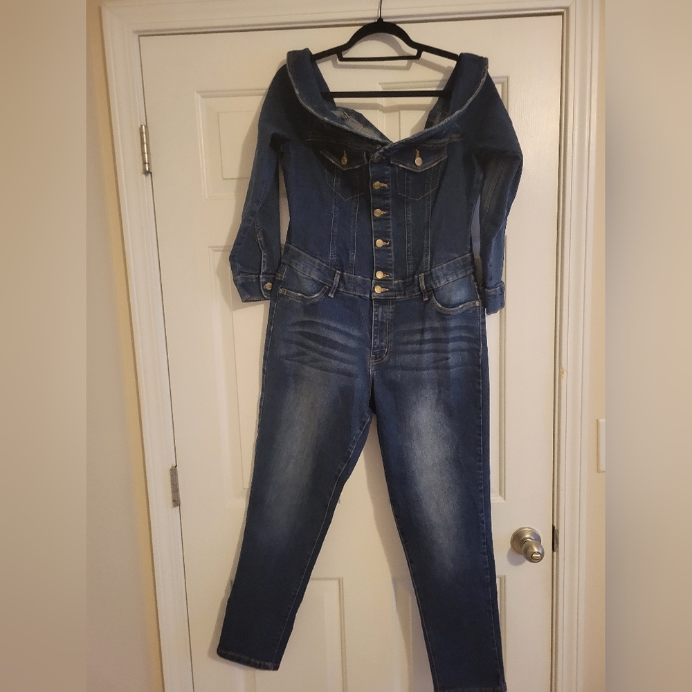 Venus Jean jumpsuit size 12